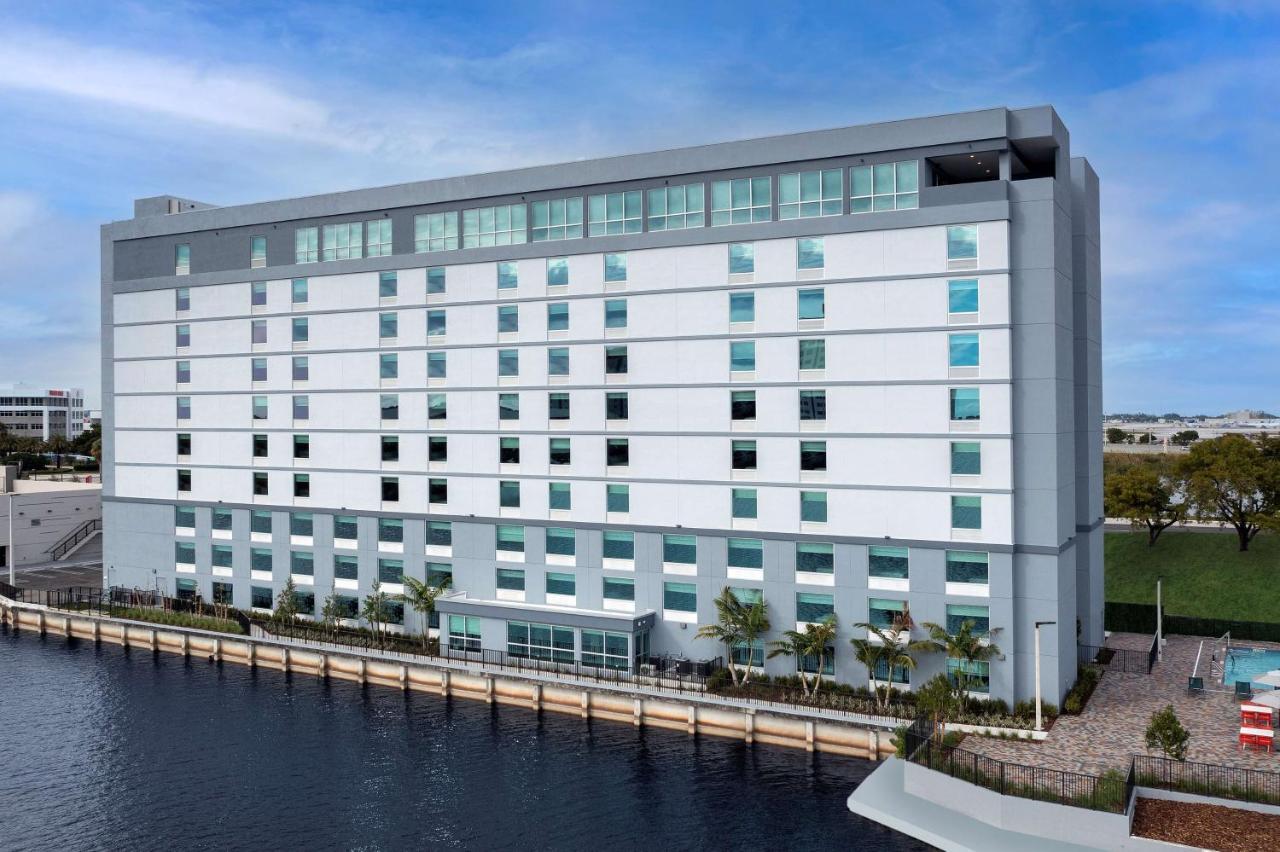 Tru By Hilton Miami Airport South Blue Lagoon, Fl Miami Springs